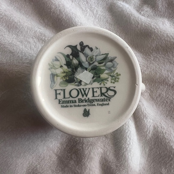 Emma Bridgewater Paperwhites half pint mug - Picture 4 of 4